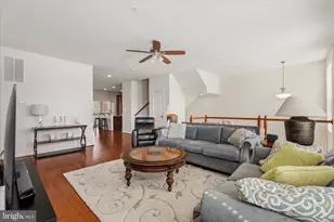 1038 Pultney Ln, Glen Burnie, MD 21060 - Photo 5