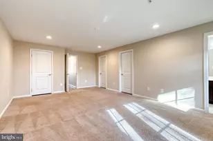 7223 Winding Hills Dr, Hanover, MD 21076 - Photo 5