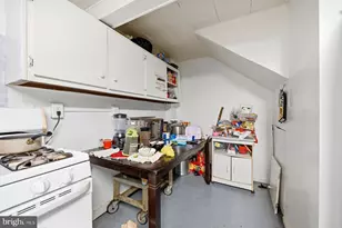 915 1st St, Baltimore, MD 21225 - Photo 15