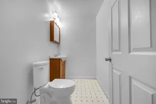 220 Arcadia Shores Cir, Odenton, MD 21113 - Photo 37