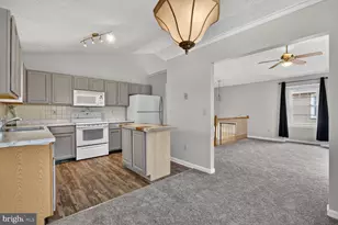 467 Oakton Rd, Odenton, MD 21113 - Photo 7