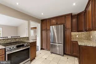 218 Lees Ln, Edgewater, MD 21037 - Photo 15