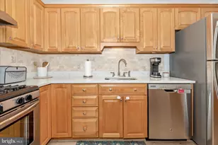 1628 Pleasantville Dr, Glen Burnie, MD 21061 - Photo 15