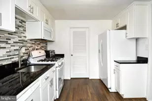 1011 Londonderry Dr, Glen Burnie, MD 21061 - Photo 11