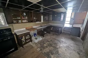 809 203rd St, Pasadena, MD 21122 - Photo 7