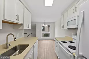 544 Glen Ct, Glen Burnie, MD 21061 - Photo 13