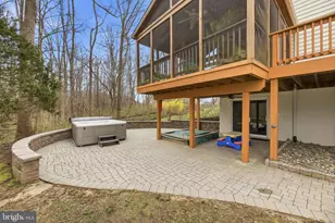 5209 Grenock Dr, Lothian, MD 20711 - Photo 7