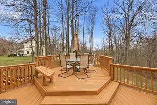 5209 Grenock Dr, Lothian, MD 20711 - Photo 9