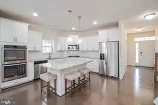 7605 Gigur Dr, Hanover, MD 21076 - Photo 3