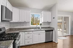 864 Snow Valley Ln, Odenton, MD 21113 - Photo 11