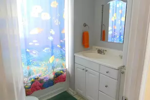 8384 Forest Dr, Pasadena, MD 21122 - Photo 15