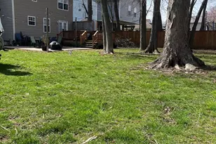 300 Beverley Pl, Edgewater, MD 21037 - Photo 5