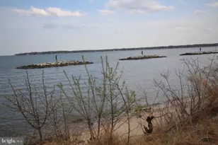 300 Beverley Pl, Edgewater, MD 21037 - Photo 43