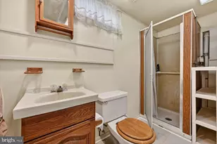 804 Bentwillow Dr, Glen Burnie, MD 21061 - Photo 29