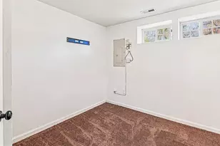 8146 Hazy Dawn Ct, Pasadena, MD 21122 - Photo 17