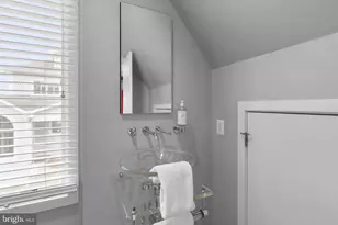 22 E Lake Dr, Annapolis, MD 21403 - Photo 47