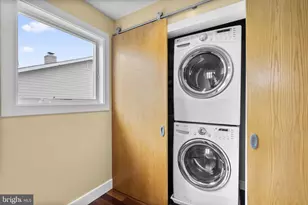 22 E Lake Dr, Annapolis, MD 21403 - Photo 33