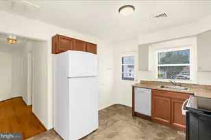 8229 Fort Smallwood Rd, Baltimore, MD 21226 - Photo 11