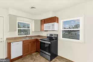 8229 Fort Smallwood Rd, Baltimore, MD 21226 - Photo 9