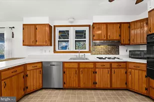 114 2nd Ave N, Glen Burnie, MD 21061 - Photo 13