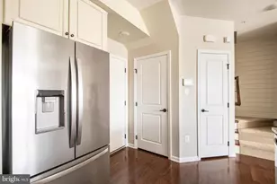 8033 Orchard Grove Rd, Odenton, MD 21113 - Photo 15