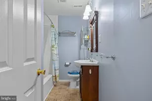 258 Heartwood Ct, Glen Burnie, MD 21061 - Photo 23