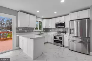 328 Beaghan Dr, Glen Burnie, MD 21060 - Photo 15