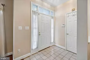 807 Oyster Ct, Odenton, MD 21113 - Photo 5