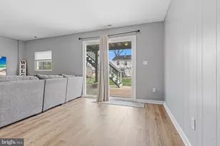 243 9th St, Pasadena, MD 21122 - Photo 31