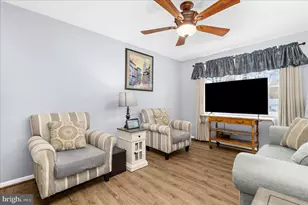 610 Sutton Dr, Pasadena, MD 21122 - Photo 9