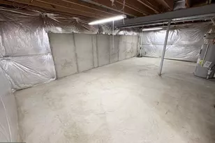 757 Sunnyfield Ln, Baltimore, MD 21225 - Photo 21