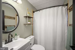 7905 E Riverside Dr, Pasadena, MD 21122 - Photo 25