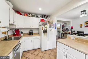 8649 Cobscook Harbour, Pasadena, MD 21122 - Photo 9