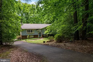 2194 Hallmark Ct, Gambrills, MD 21054 - Photo 3