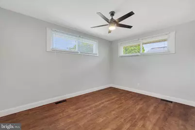 301 8th Avenue SE, Glen Burnie, MD 21061 - Photo 15