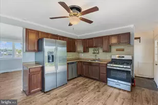301 8th Ave SE, Glen Burnie, MD 21061 - Photo 11