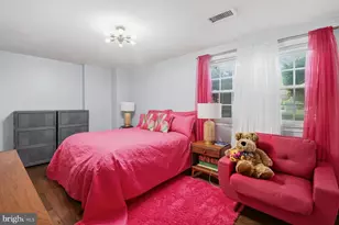 1612 W Bancroft Ln, Crofton, MD 21114 - Photo 17