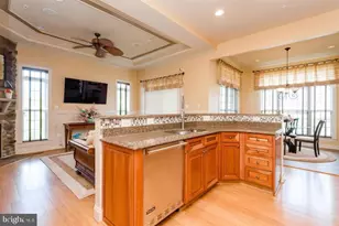 2703 Merlot Ln, Annapolis, MD 21401 - Photo 7