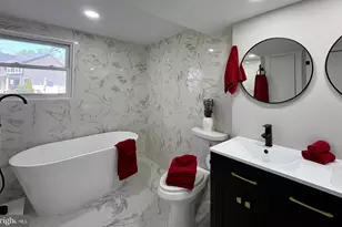 925 Longview Ave, Pasadena, MD 21122 - Photo 3