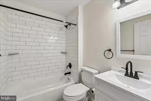 327 Walton Ave, Brooklyn, MD 21225 - Photo 11