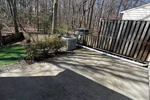 330 Colony Point Pl, Edgewater, MD 21037 - Photo 33