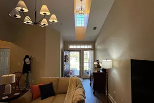 330 Colony Point Pl, Edgewater, MD 21037 - Photo 9