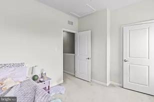 7933 Trailview Xing, Glen Burnie, MD 21060 - Photo 17