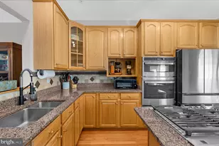 1327 Peppertree Ct, Crofton, MD 21114 - Photo 13