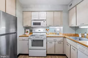 100 Severn Ave, Annapolis, MD 21403 - Photo 23