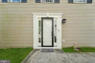 2715 Thornbrook Ct, Odenton, MD 21113 - Photo 3