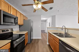 2400 Autumn Harvest Ct, Odenton, MD 21113 - Photo 9