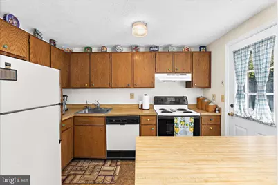 6441 Grafton Garth Court, Glen Burnie, MD 21061 - Photo 13