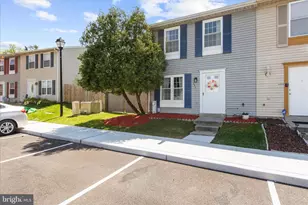 6441 Grafton Garth Ct, Glen Burnie, MD 21061 - Photo 3