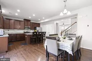 8280 Hickory Hollow Dr, Glen Burnie, MD 21060 - Photo 15